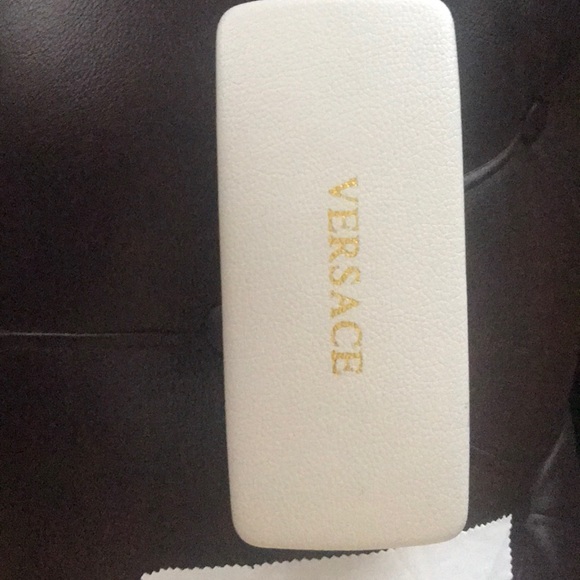 new excellent quality .. Versace Medusa.. - Picture 5 of 8